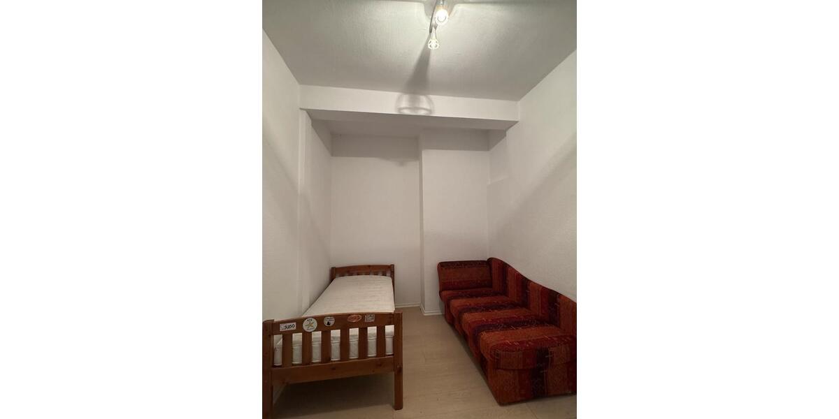 Wohnen auf Zeit Karlsruhe Innenstadt-Ost - 1 Zimmer, 15 m&sup2;, 450&euro; | Angebot:25832203