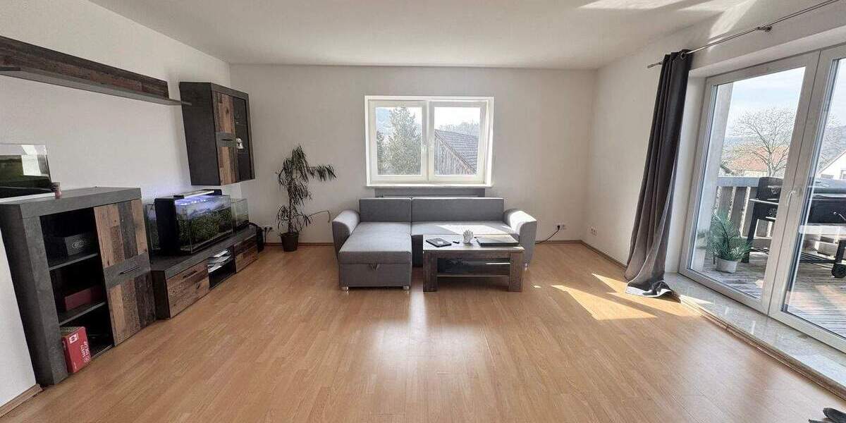 Etagenwohnung Berching Pollanten - 3 Zimmer, 94 m&sup2;, 880&euro; | Angebot:25668726