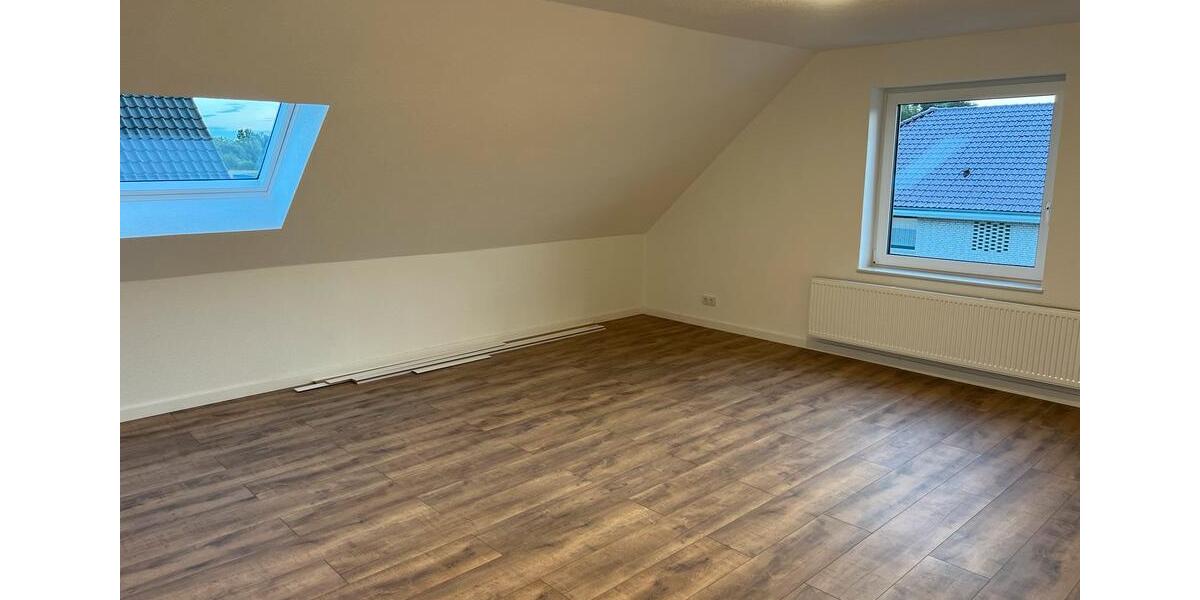 Dachgeschoßwohnung Weyhausen - 4 Zimmer, 103 m&sup2;, 1.030&euro; | Angebot:25287211