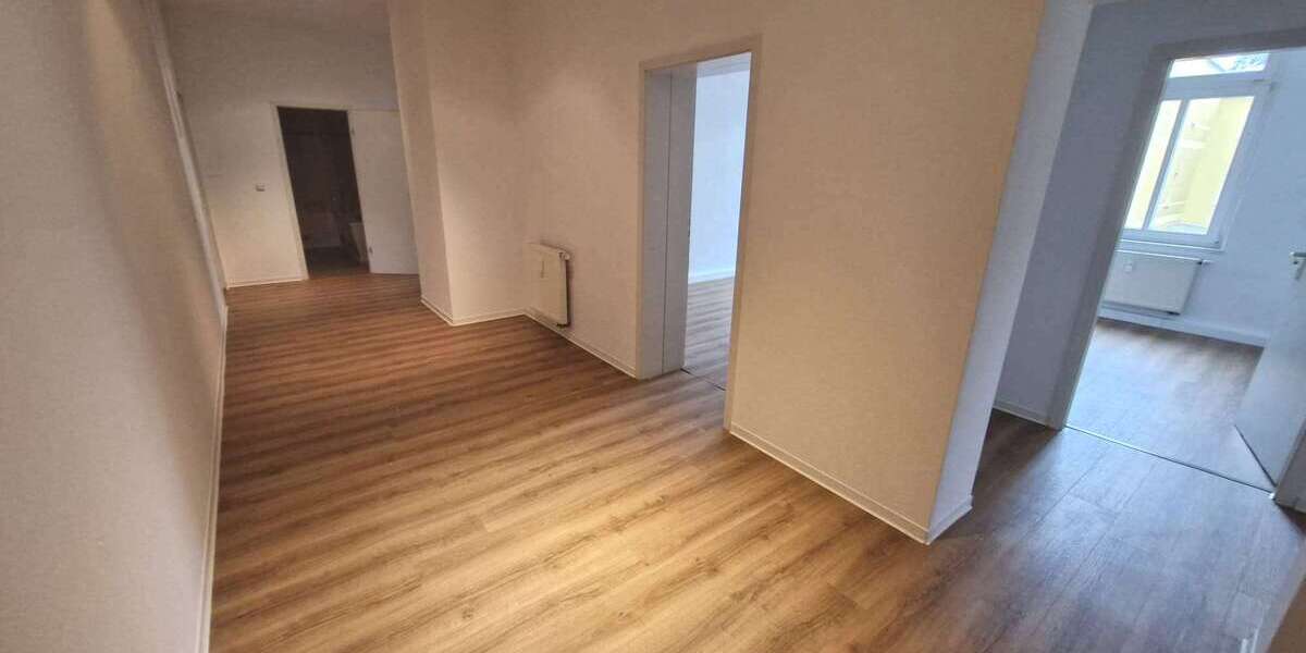 Wohnung zum Mieten in Apolda 720 € 111.6 m² 4 zimmer