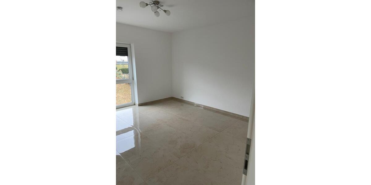 Einfamilienhaus Eschenburg - 2 Zimmer, 65 m&sup2;, 850&euro; | Angebot:26039772