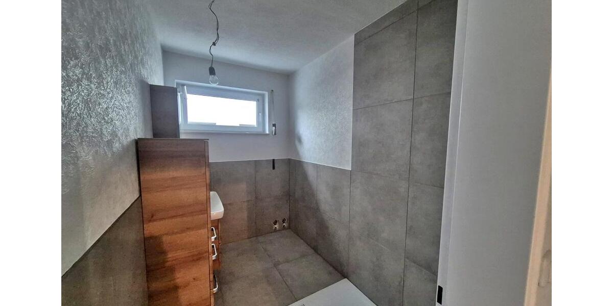 Erdgeschoßwohnung Bad Salzuflen - 3 Zimmer, 81 m&sup2;, 750&euro; | Angebot:24569415