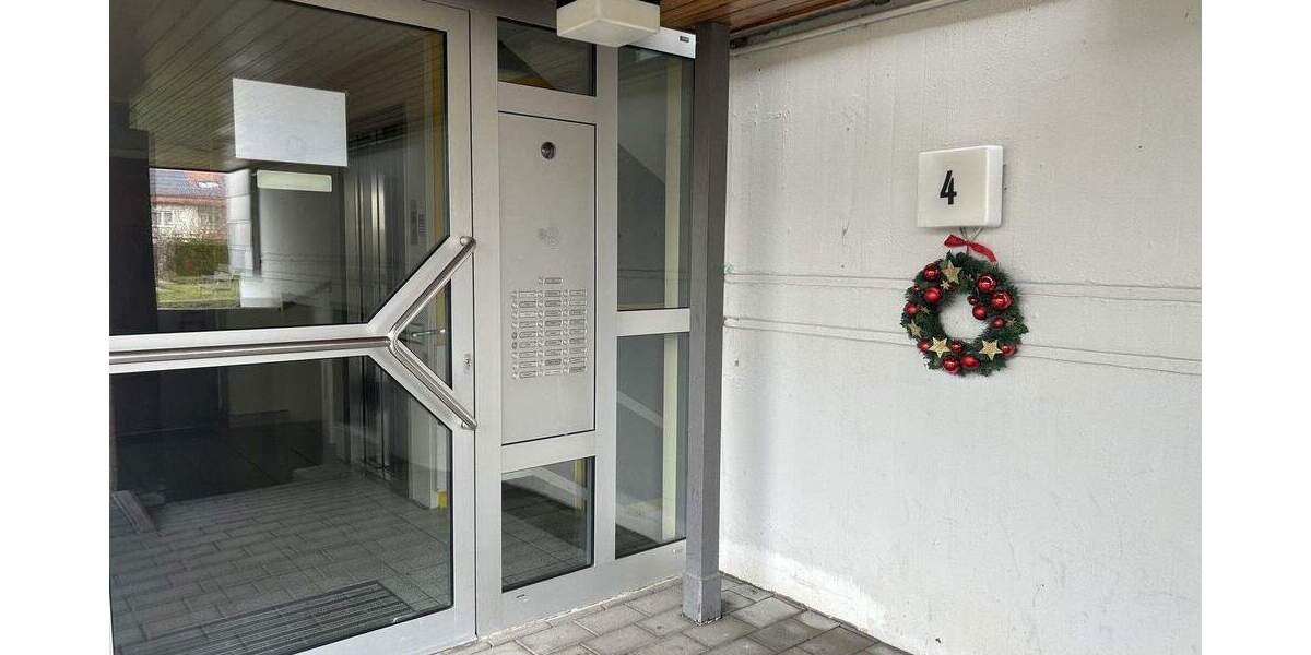 Helle 3,5-Zi-Wohnung mit Balkon & EBK, frisch renoviert gute Anbindung in Bissingen am Bruchwald 3 zimmer