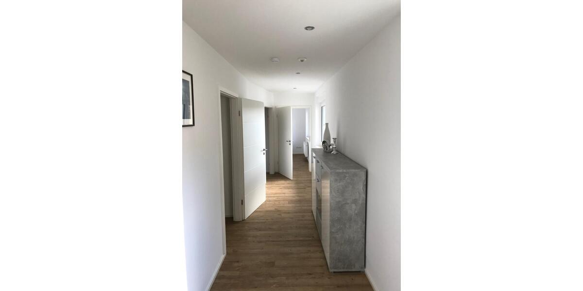 Wohnen auf Zeit Halle (Saale) Silberhöhe - 2.5 Zimmer, 80 m&sup2;, 1.400&euro; | Angebot:26612698