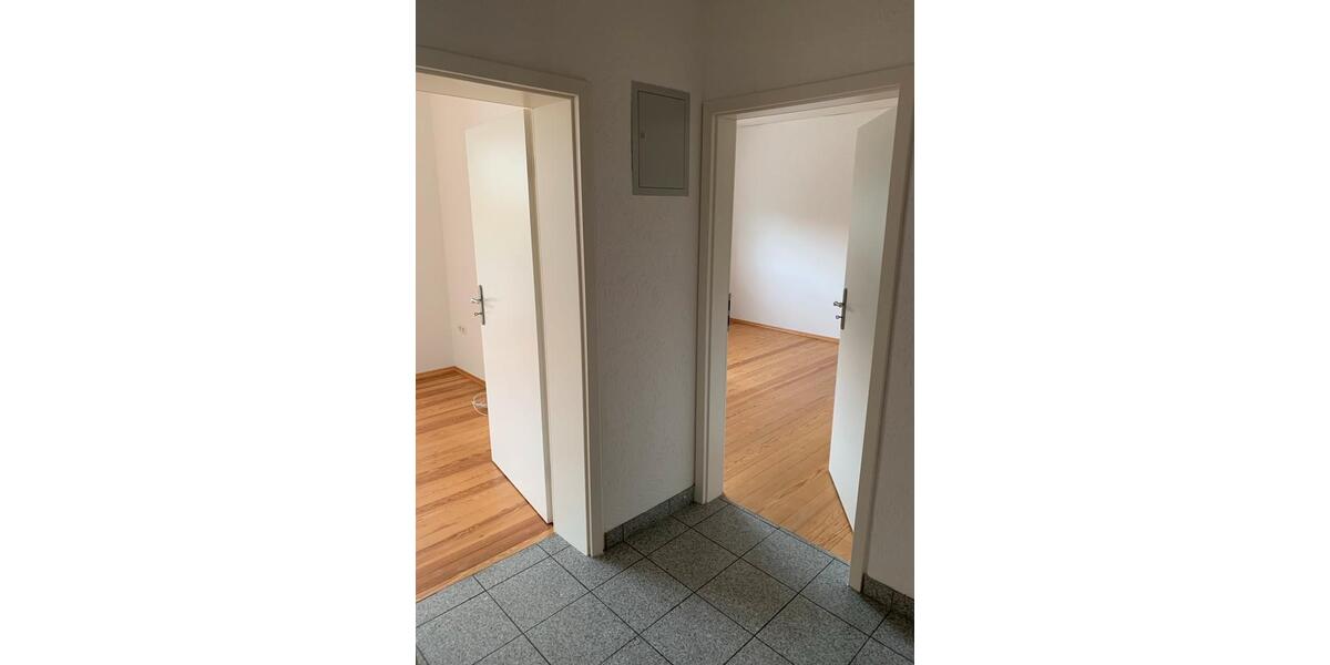 Erdgeschoßwohnung Ludwigshafen am Rhein Ludwigshafen-Hemshof - 1 Zimmer, 61 m&sup2;, 630&euro; | Angebot:26271426