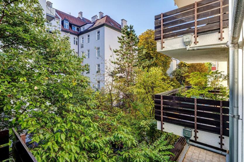 Schöne, vollmöblierte, ruhige 2-Zi.-Wohnung in München-Schwabing