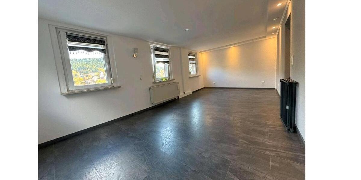 Etagenwohnung Freudenstadt - 4 Zimmer, 100 m&sup2;, 1.050&euro; | Angebot:26611948