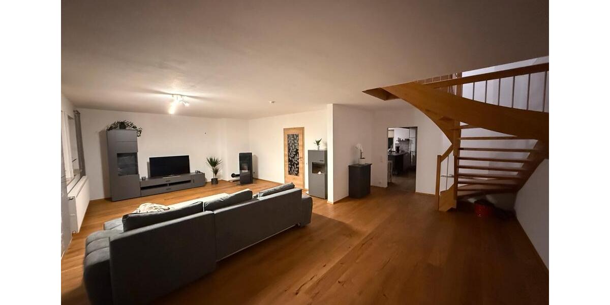 Maisonettenwohnung Zwiesel - 4 Zimmer, 140 m&sup2;, 800&euro; | Angebot:24842093