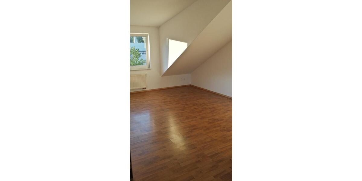 Dachgeschoßwohnung Arnsberg Holzen - 2 Zimmer, 70 m&sup2;, 520&euro; | Angebot:23412113