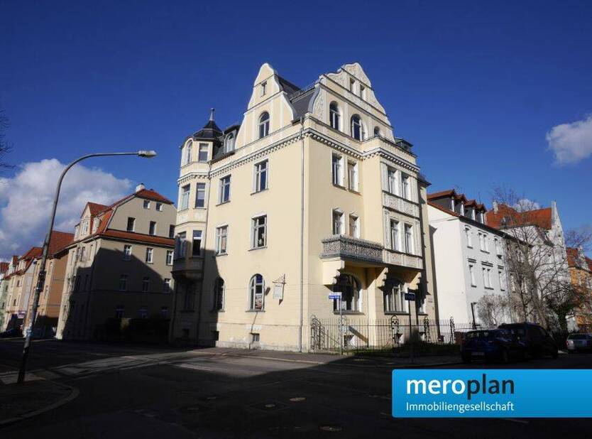 BESICHTIGUNG AM 27.08.25 | 2 Zimmer auf 75,19qm | Einbauküche & Stellplatz | meroplan Immobilien GmbH