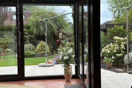2-Zimmer-Wohnung in Breinig (Wintergarten, Terrasse und Garten) zimmer