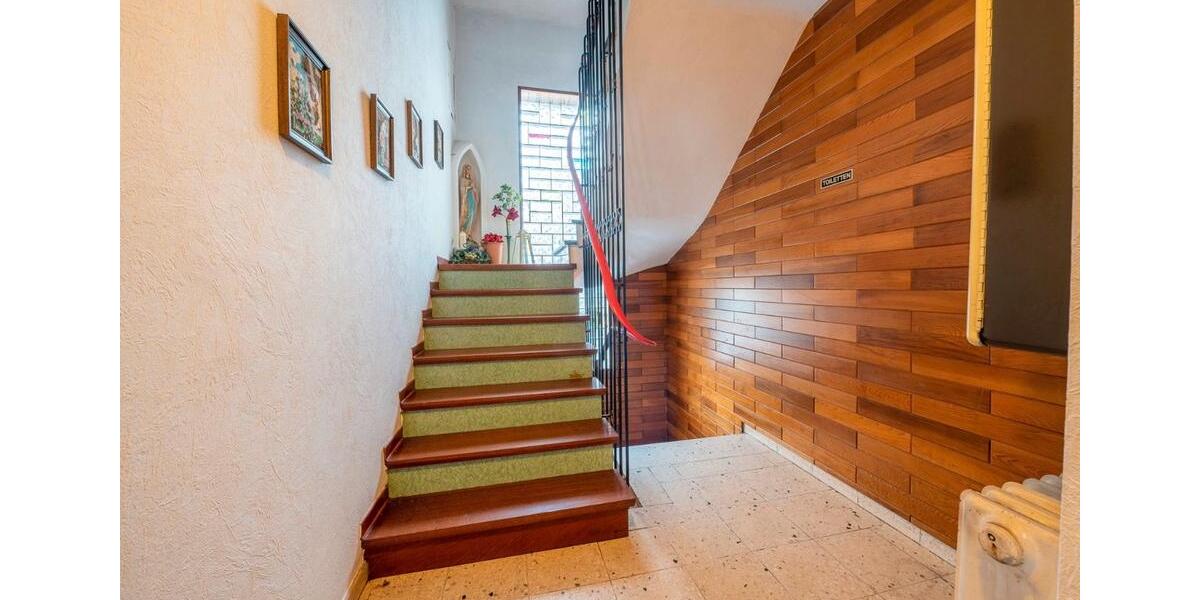 Einfamilienhaus Uersfeld - 5 Zimmer, 215 m&sup2;, 1.200&euro; | Angebot:26699374