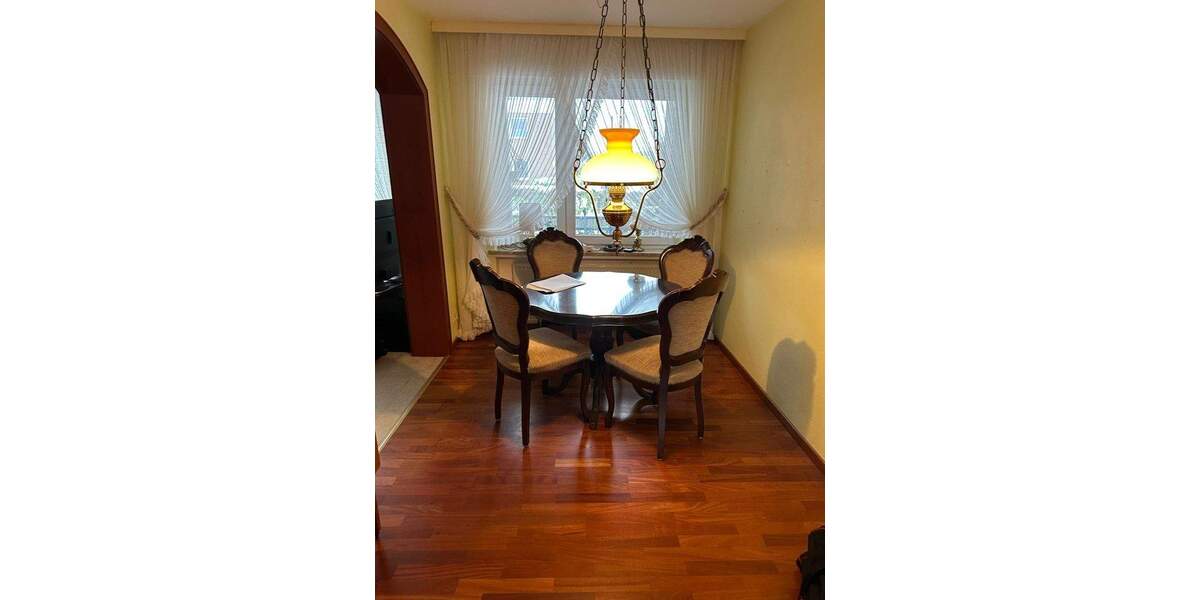 Etagenwohnung Wilhelmshaven Neuengroden - 4 Zimmer, 105 m&sup2;, 950&euro; | Angebot:24504425