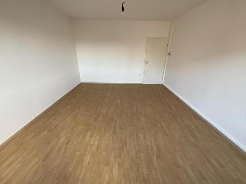 Renovierte, geräumige 3-ZKB-Wohnung in unmittelbarer Citynähe zu vermieten! zimmer