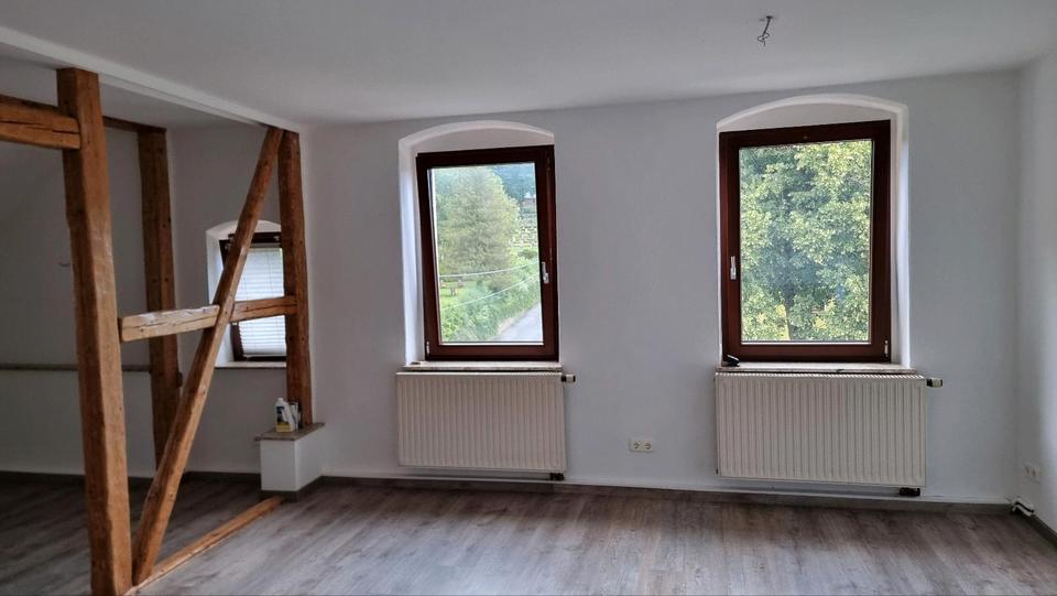 Dachgeschoßwohnung Ehrenfriedersdorf - 3 Zimmer, 93 m&sup2;, 675&euro; | Angebot:25021708