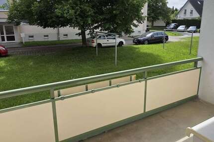 Wohnung Dorfhain - 3 Zimmer, 67 m&sup2;, 398&euro; | Angebot:26908316