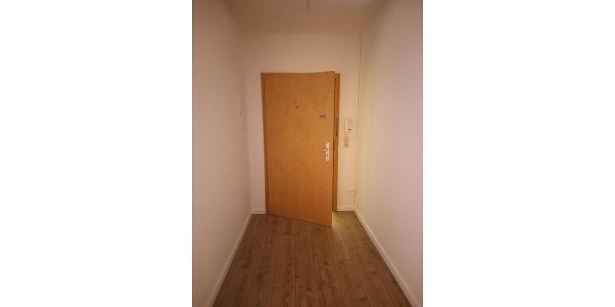 Dachgeschoßwohnung Neustrelitz - 2 Zimmer, 63 m&sup2;, 503&euro; | Angebot:25415993