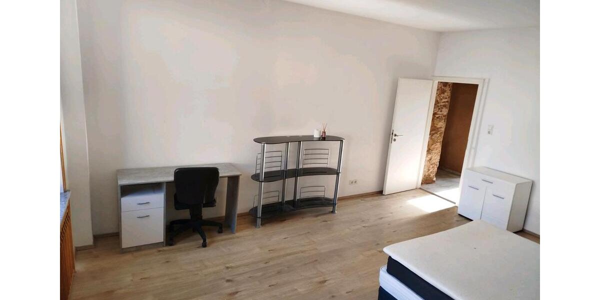 Wohnen auf Zeit Saarbrücken Dudweiler - 1 Zimmer, 25 m&sup2;, 250&euro; | Angebot:26384054