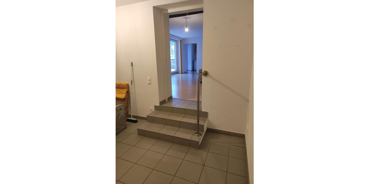 Etagenwohnung Tholey - 4 Zimmer, 115 m&sup2;, 800&euro; | Angebot:25103279