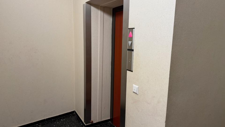 Dachgeschoßwohnung Freiberg am Neckar - 3 Zimmer, 82 m&sup2;, 900&euro; | Angebot:24878620