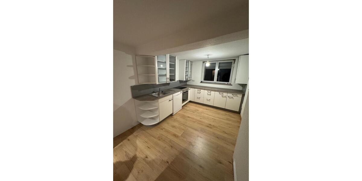 Erdgeschoßwohnung Solms - 1 Zimmer, 65 m&sup2;, 650&euro; | Angebot:24480486