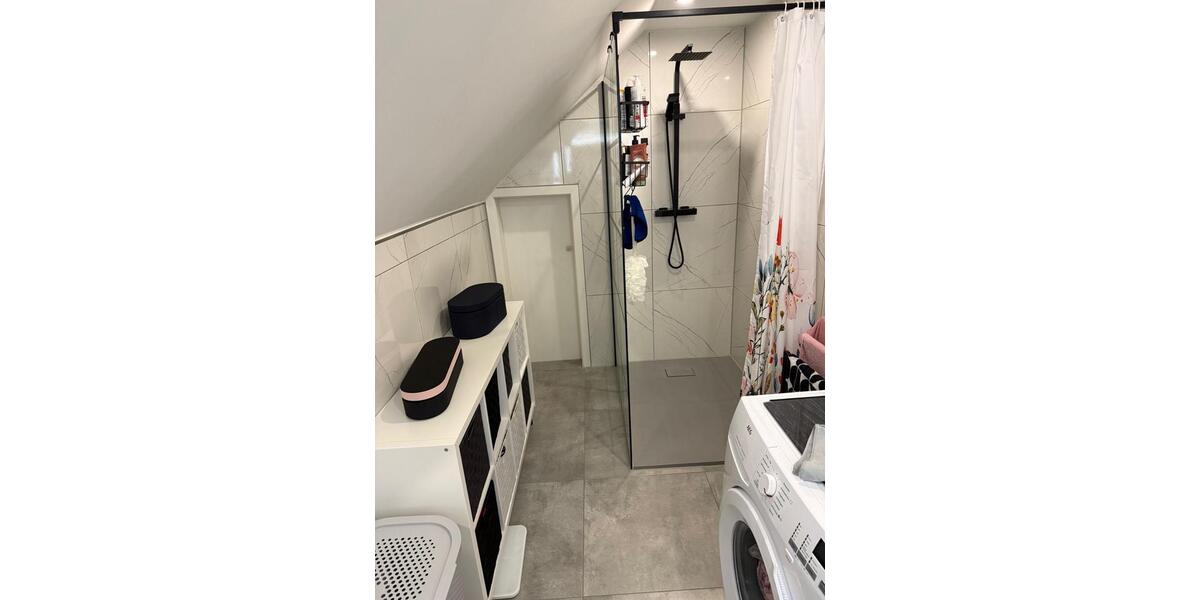 Dachgeschoßwohnung Bünde - 3 Zimmer, 100 m&sup2;, 1.000&euro; | Angebot:25335141