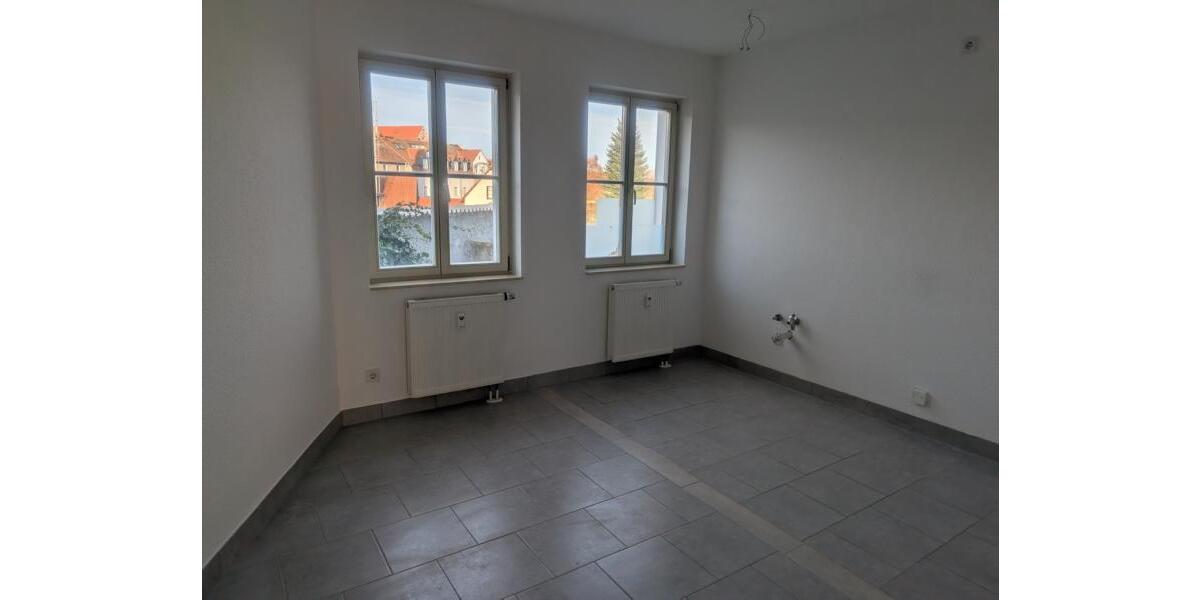 Etagenwohnung Querfurt - 3 Zimmer, 88 m&sup2;, 540&euro; | Angebot:24431003