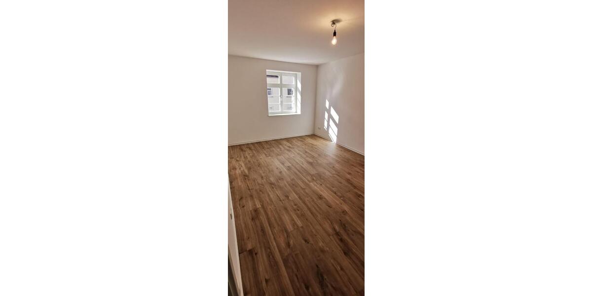 Etagenwohnung Erfurt - 3 Zimmer, 86 m&sup2;, 1.300&euro; | Angebot:26460374