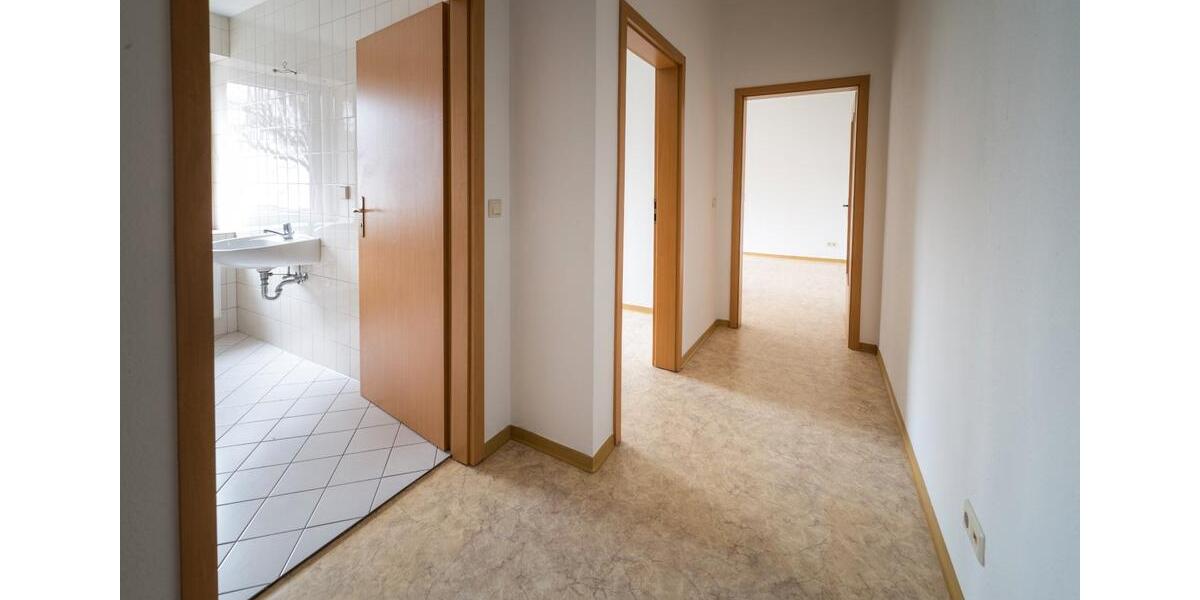 Etagenwohnung Staßfurt - 2 Zimmer, 48 m&sup2;, 250&euro; | Angebot:26224410