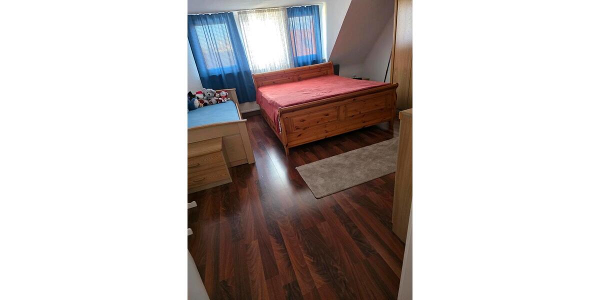 Dachgeschoßwohnung Neunkirchen - 2 Zimmer, 75 m&sup2;, 550&euro; | Angebot:26592860