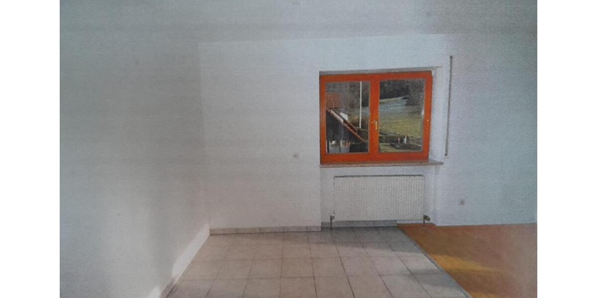 Dachgeschoßwohnung Berching - 3 Zimmer, 80 m&sup2;, 830&euro; | Angebot:25658222