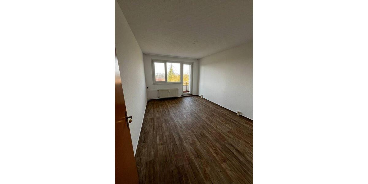 Etagenwohnung Pasewalk - 3 Zimmer, 59 m&sup2;, 475&euro; | Angebot:25755797