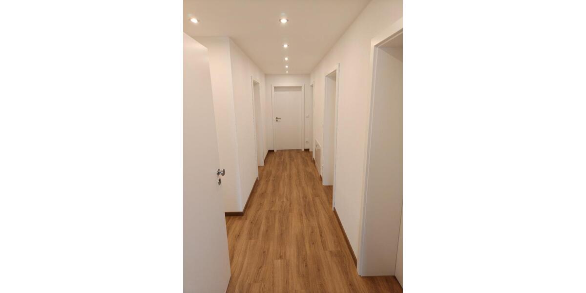 Etagenwohnung Ascha - 4 Zimmer, 102 m&sup2;, 1.150&euro; | Angebot:24831347