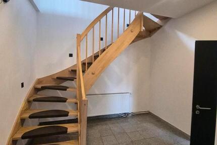Wohnen auf Zeit Albstadt Gemarkung Onstmettingen - 8 Zimmer, 260 m&sup2;, 15&euro; | Angebot:25982168