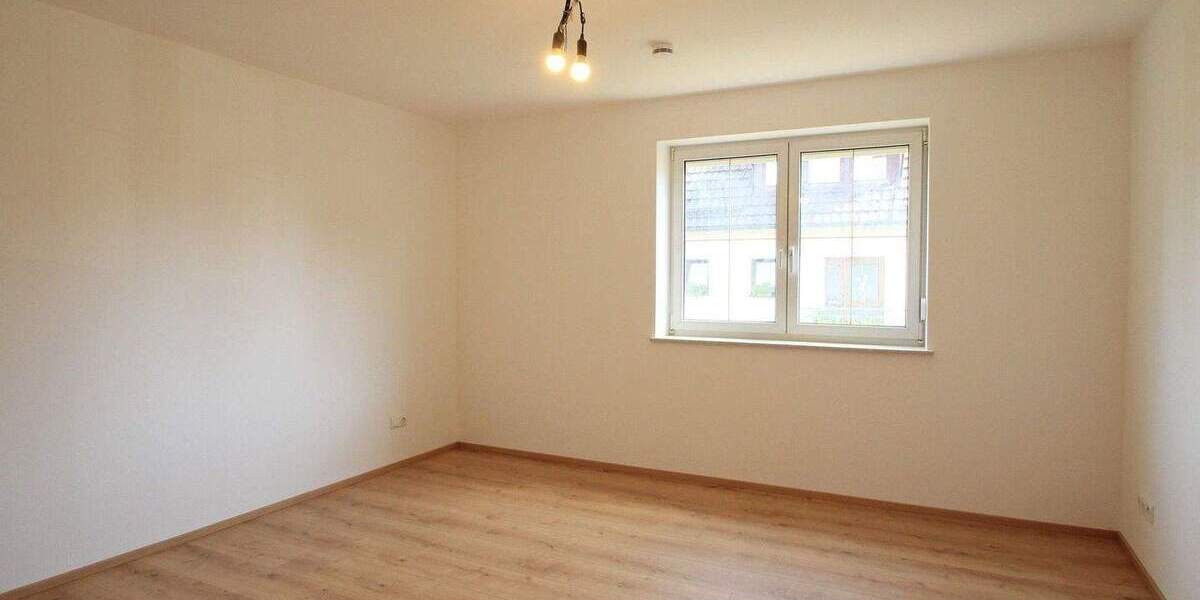 Etagenwohnung Krumbach - 4 Zimmer, 76 m&sup2;, 880&euro; | Angebot:25878389