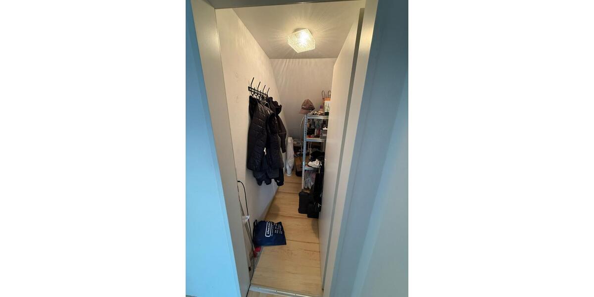 Dachgeschoßwohnung Enger - 2 Zimmer, 68 m&sup2;, 525&euro; | Angebot:26272596