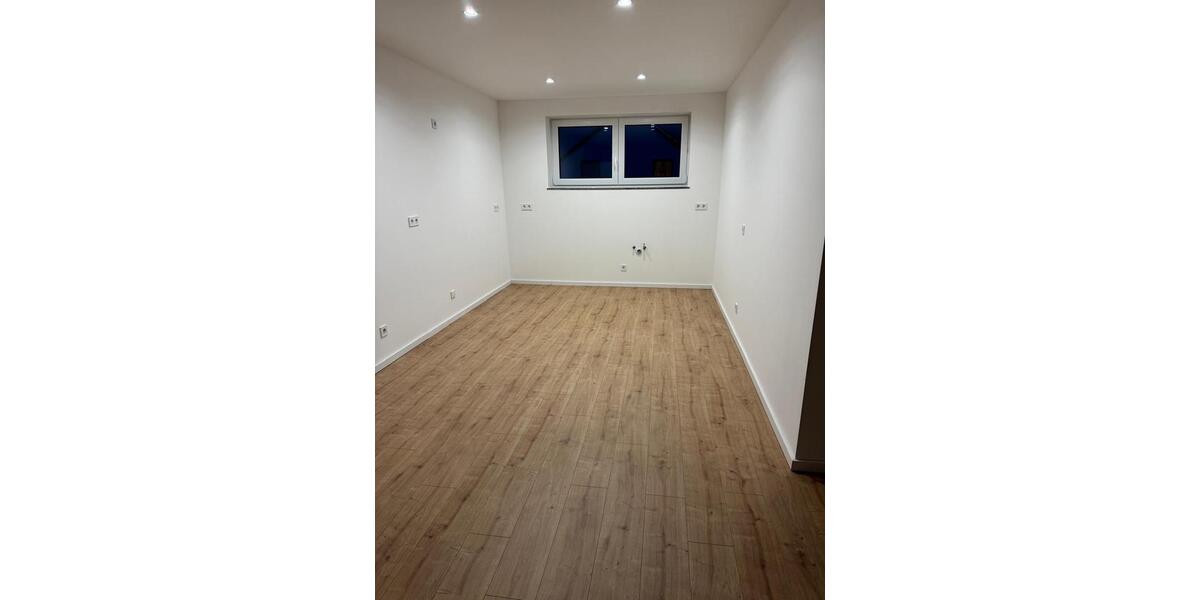 3-Zimmer Wohnung mit Loggia, 102 qm in Neuengeseke zu vermieten 3 zimmer