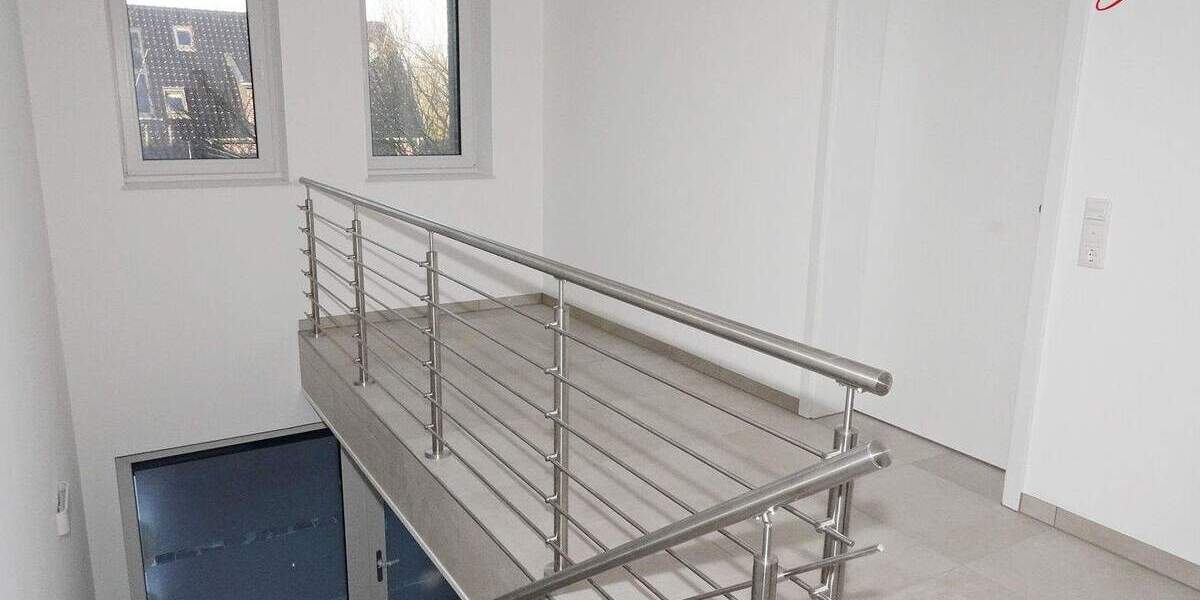 Etagenwohnung Esens - 3 Zimmer, 92 m&sup2;, 990&euro; | Angebot:24808017
