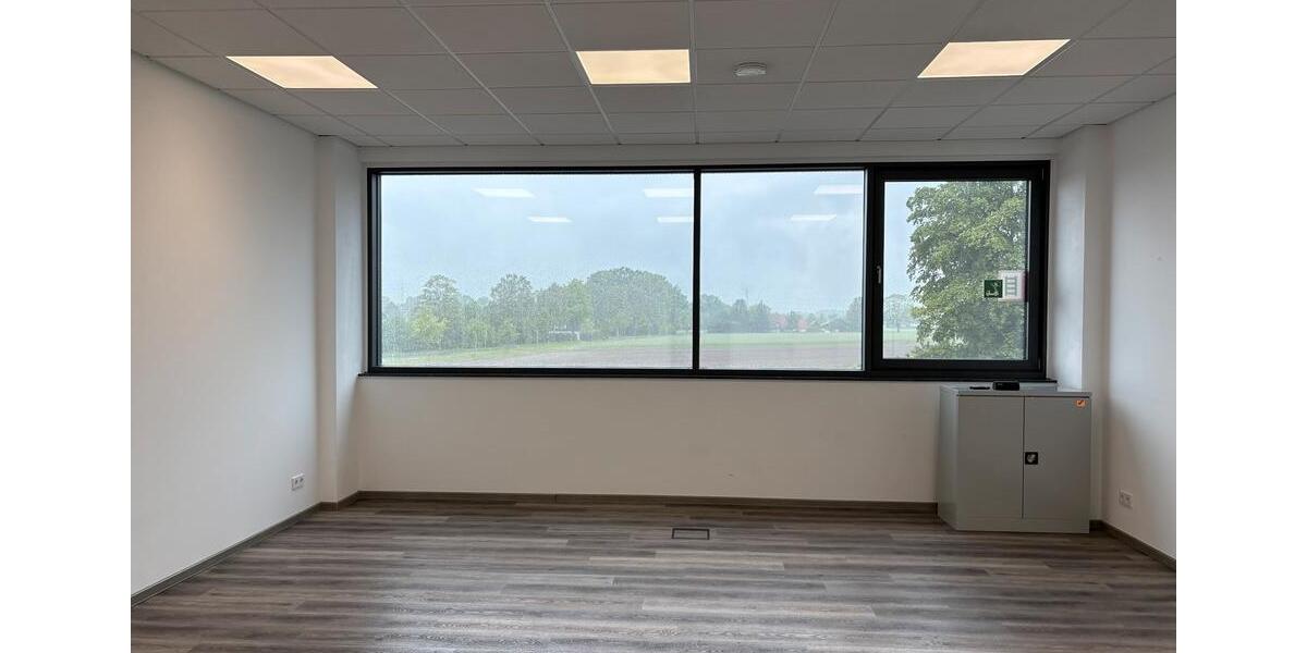Gewerbeobjekt Halle - 650&euro; | Angebot:26589245
