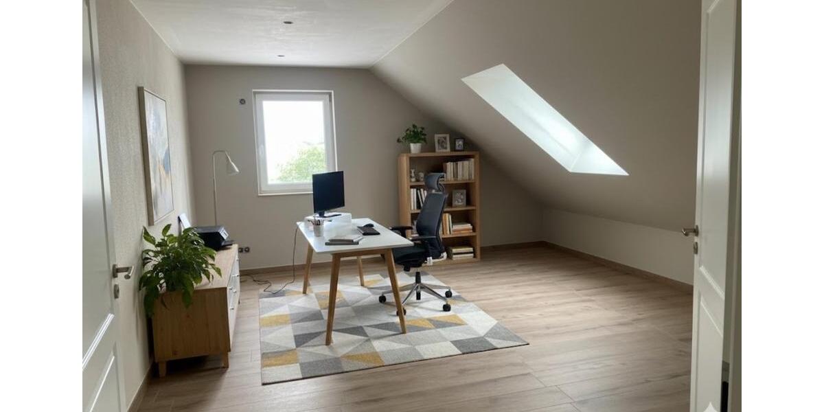 Dachgeschoßwohnung Herzogenaurach - 2 Zimmer, 67 m&sup2;, 950&euro; | Angebot:25181735