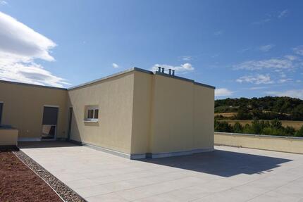 Haus Freyburg (Unstrut) - 3 Zimmer, 189 m&sup2;, 2.831&euro; | Angebot:19459175