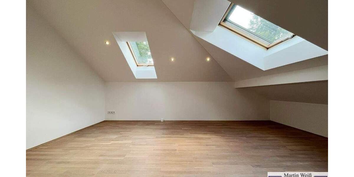 Stilvolle Doppelhaushälfte am Starnberger See in BergMaxhöhe 5 zimmer