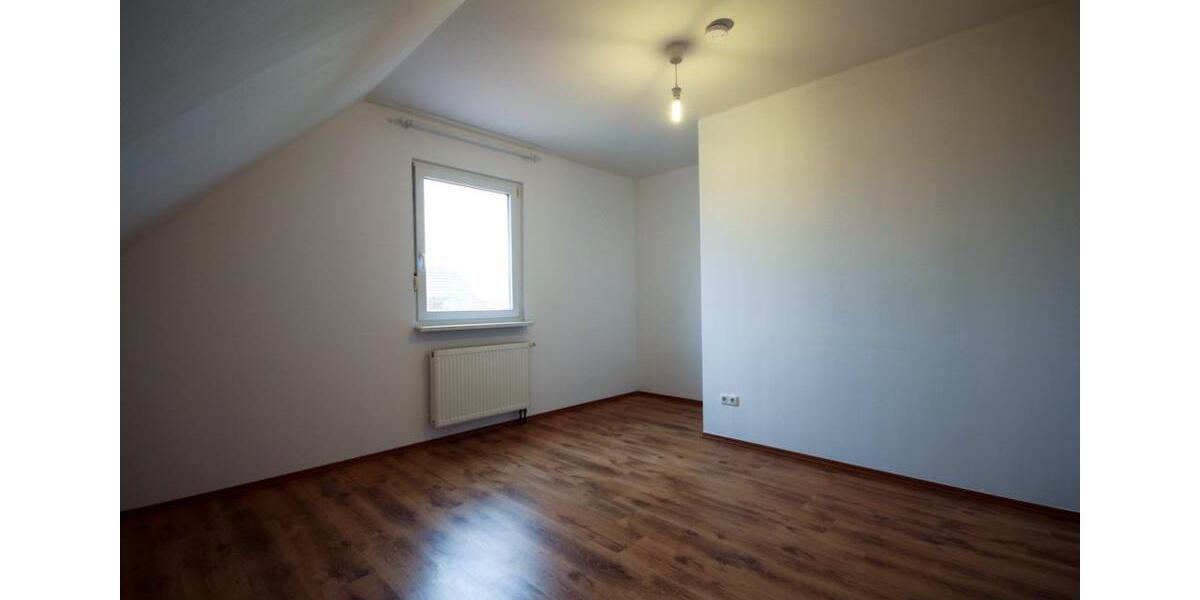 Einfamilienhaus Schlüsselfeld - 6.5 Zimmer, 150 m&sup2;, 1.700&euro; | Angebot:26539127