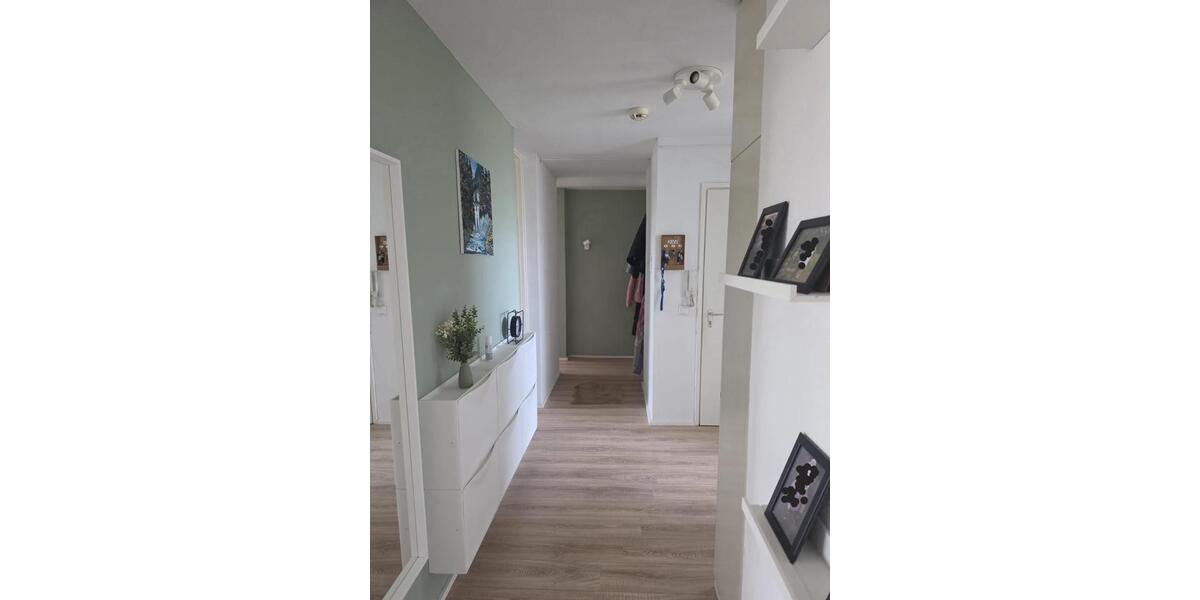 Etagenwohnung Nürnberg Hasenbuck - 3 Zimmer, 74 m&sup2;, 1.200&euro; | Angebot:26706076