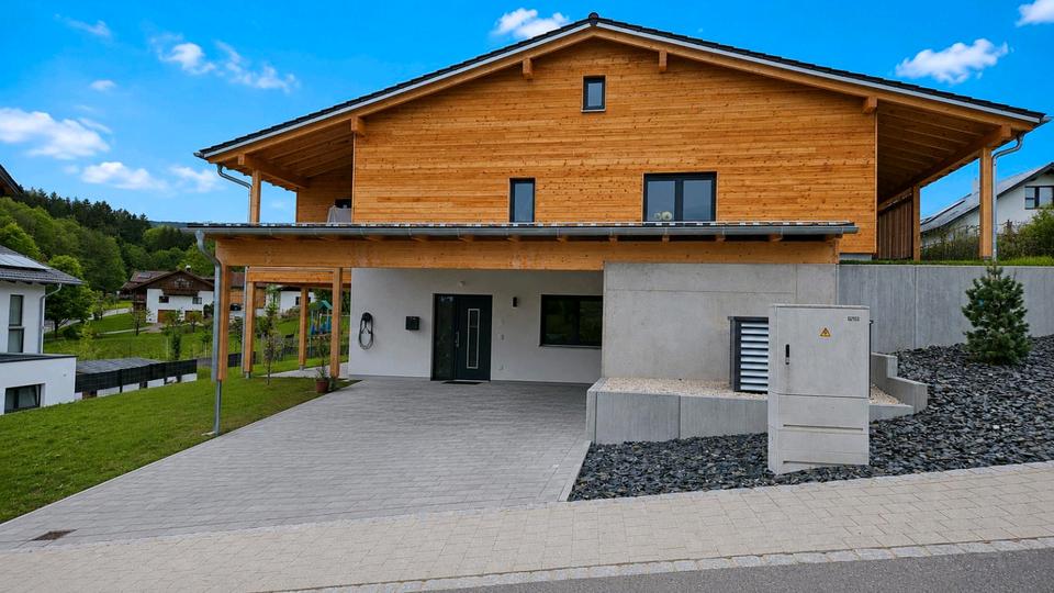 Mehrfamilienhaus, Wohnhaus Bischofsmais - 4.5 Zimmer, 148 m&sup2;, 1.300&euro; | Angebot:26703964