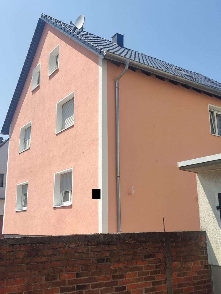 Erlensee: 3-Zimmer-Dachgeschoßwohnung 65 m² - renoviert - 1.9.25