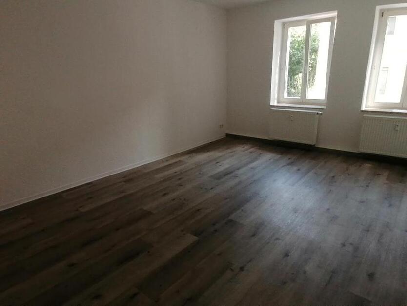 2 Zimmerwohnung (Hochparterre) im Zentrum