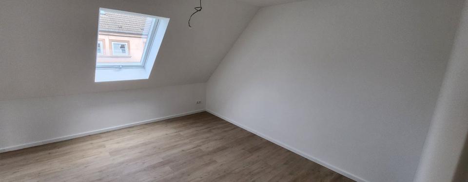 Dachgeschoßwohnung Itzehoe - 2 Zimmer, 80 m&sup2;, 745&euro; | Angebot:24396142