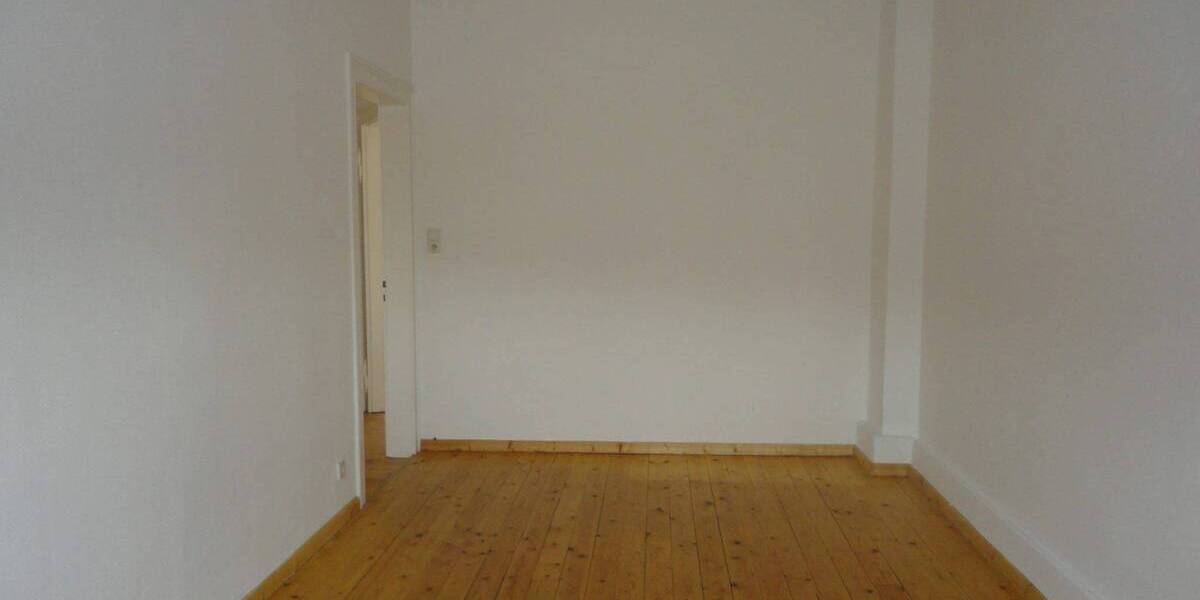 Etagenwohnung Hildesheim Ost - 4 Zimmer, 120 m&sup2;, 1.050&euro; | Angebot:26453422