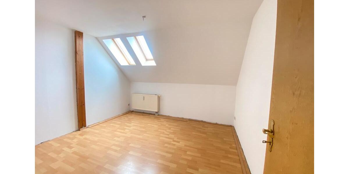 Dachgeschoßwohnung Gerbstedt - 4 Zimmer, 116 m&sup2;, 590&euro; | Angebot:22033397